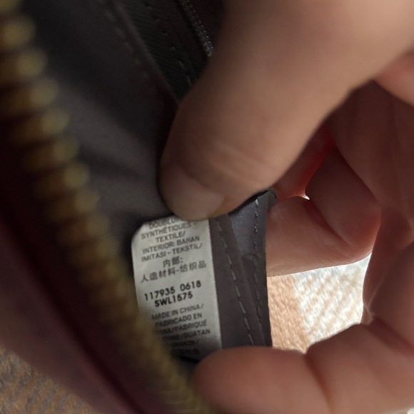 Fossil Women's Burgundy Leather Wristlet - Picture 14 of 14